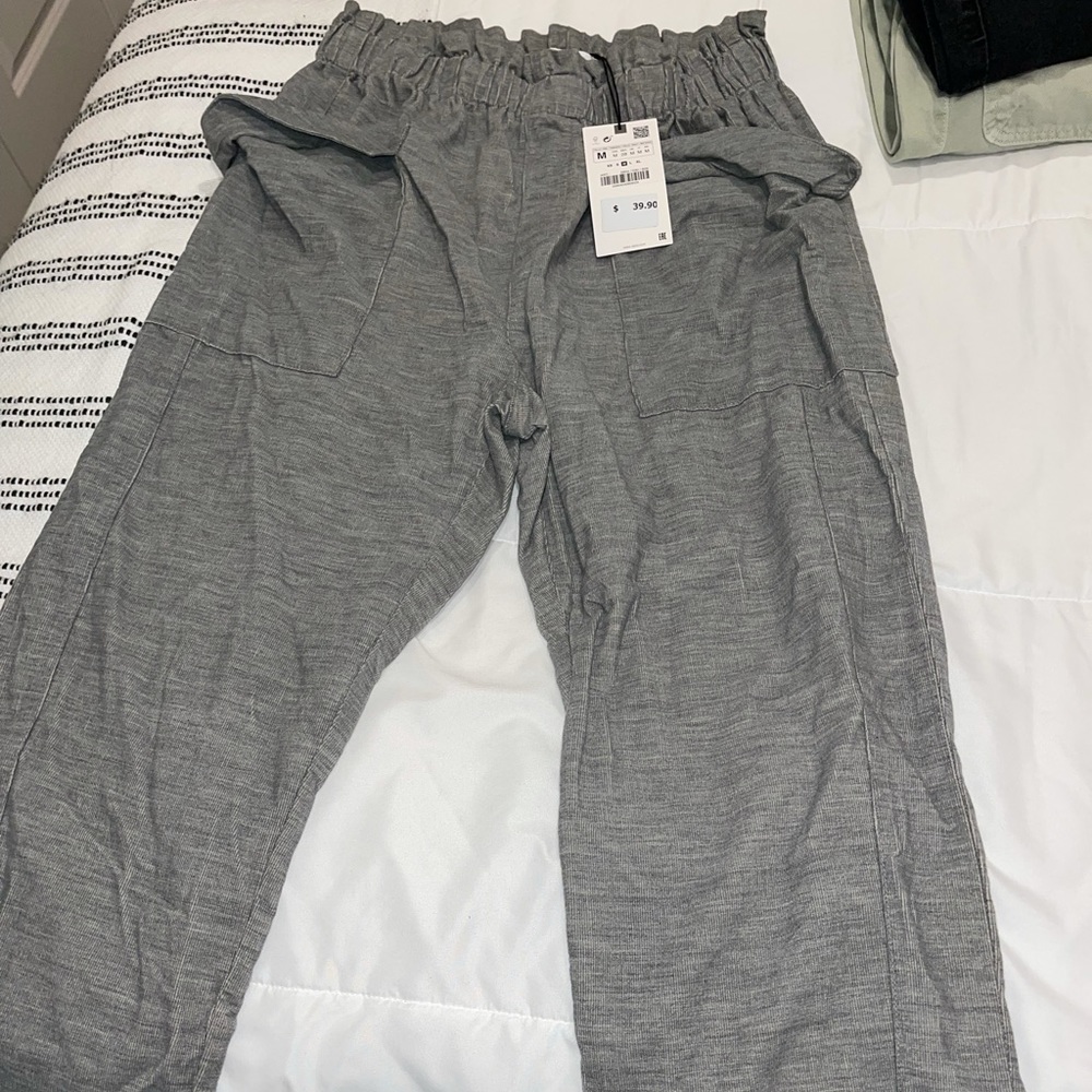Zara oversized joggers. New with tags. Size medium.